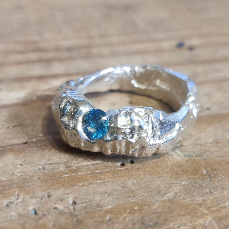 Finished ring with stone