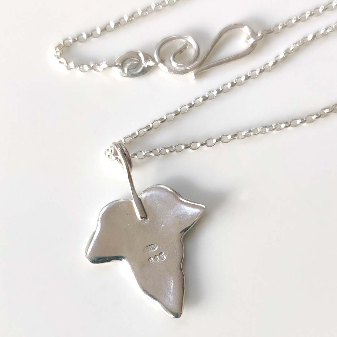 Ivy leaf pendant back