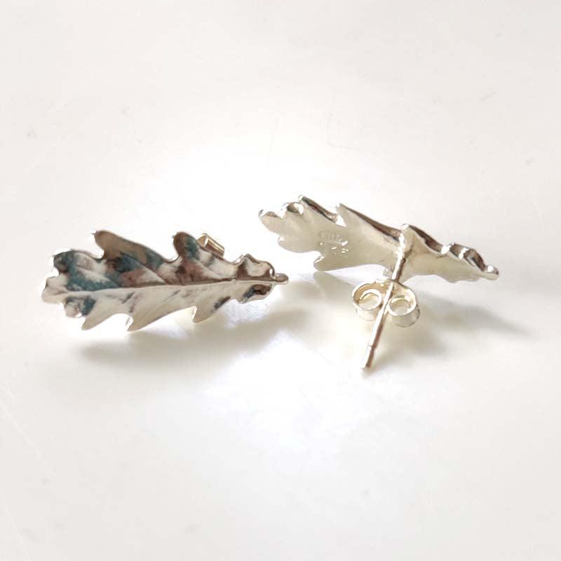 Oak leaf stud earrings