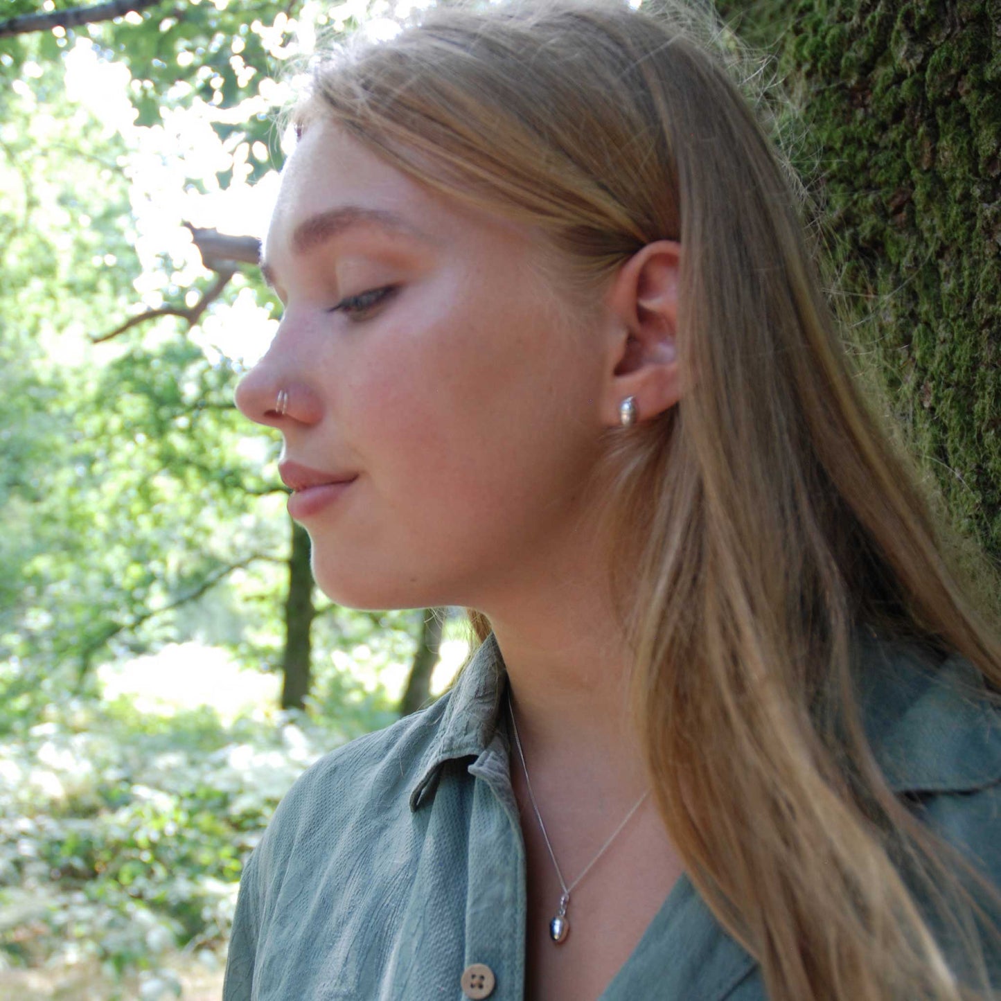 Acorn pendant with acorn stud earrings