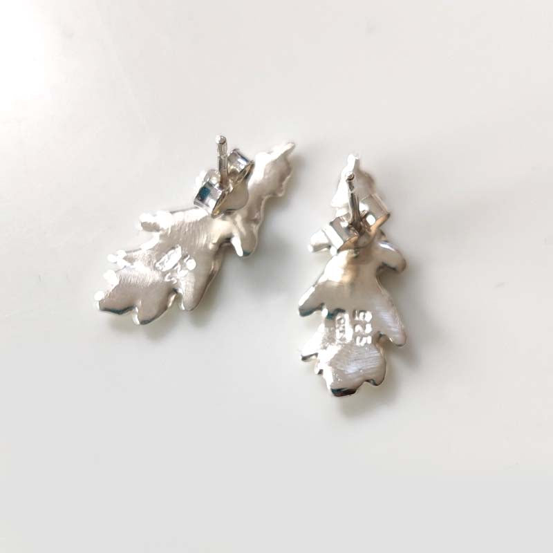 Oak leaf stud earrings back